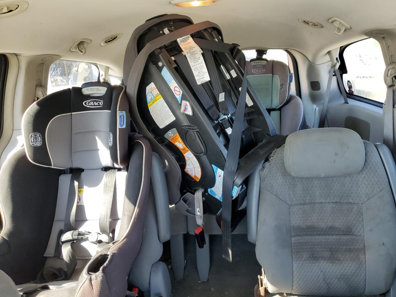 2008 Chrysler Town & Country Lx VIN: 2A8HR44H78R112627 Lot: 85269385