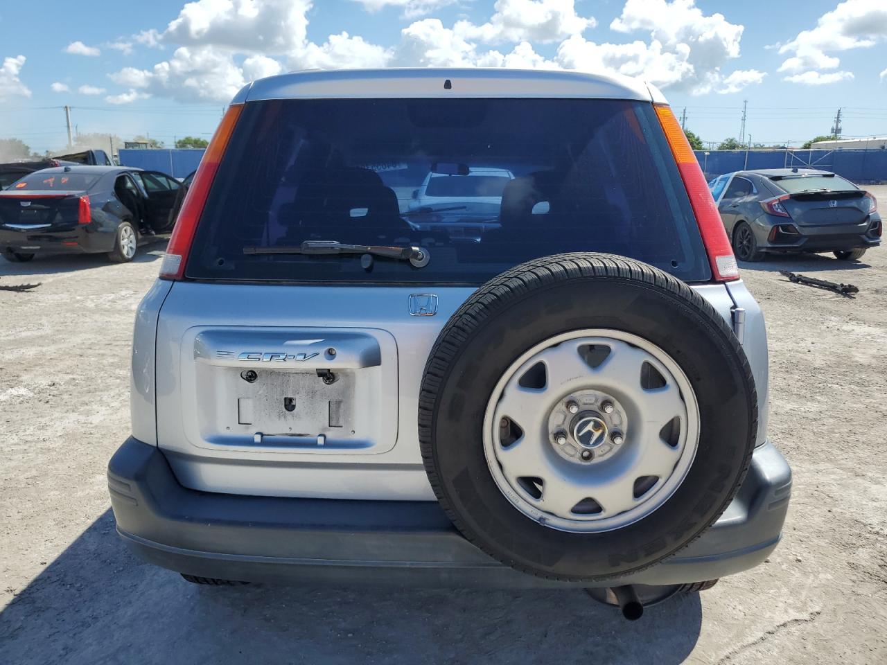 2001 Honda Cr-V Lx VIN: JHLRD28471S007700 Lot: 84655385