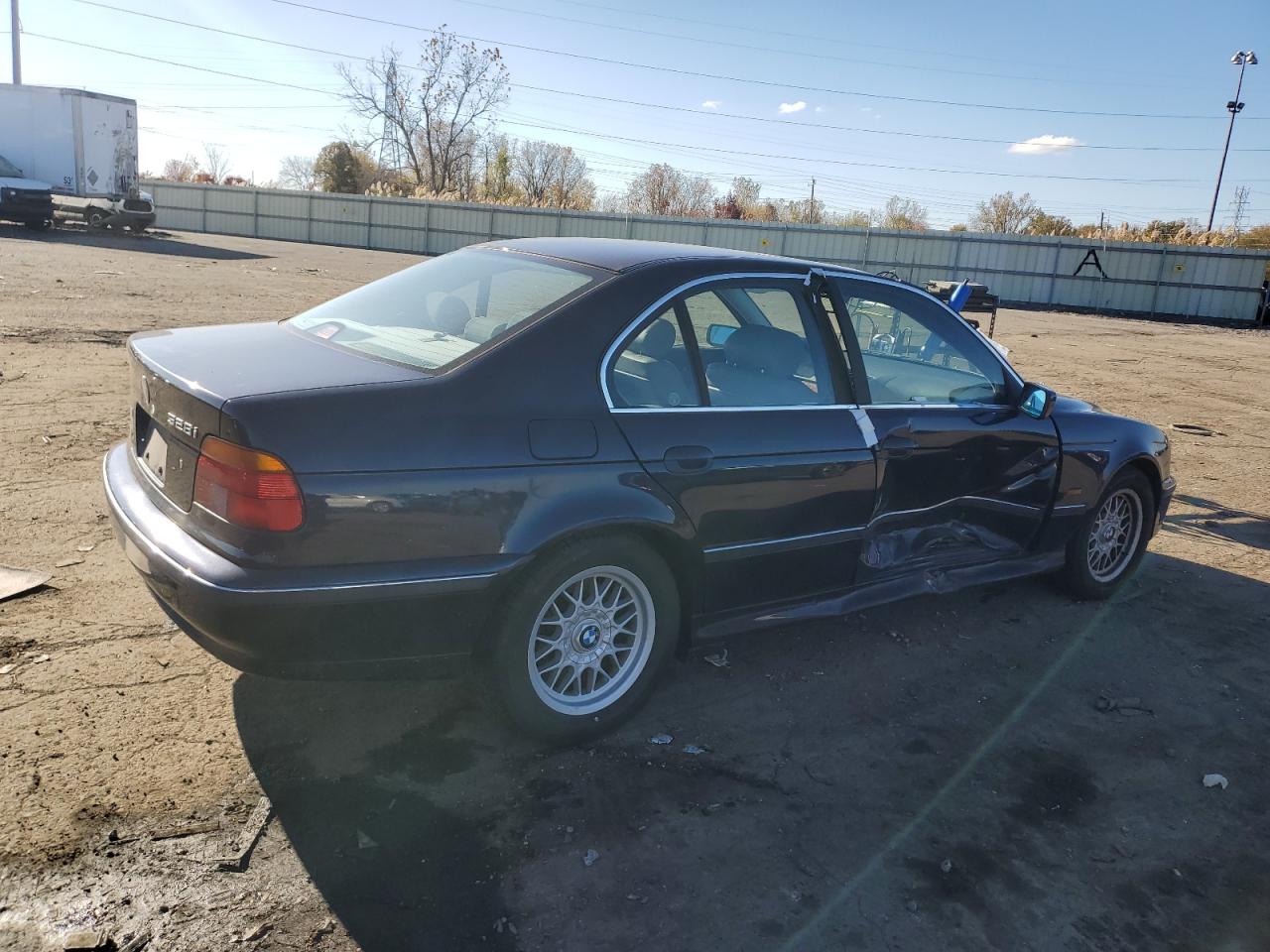 Фото: WBADM6346YGU12172