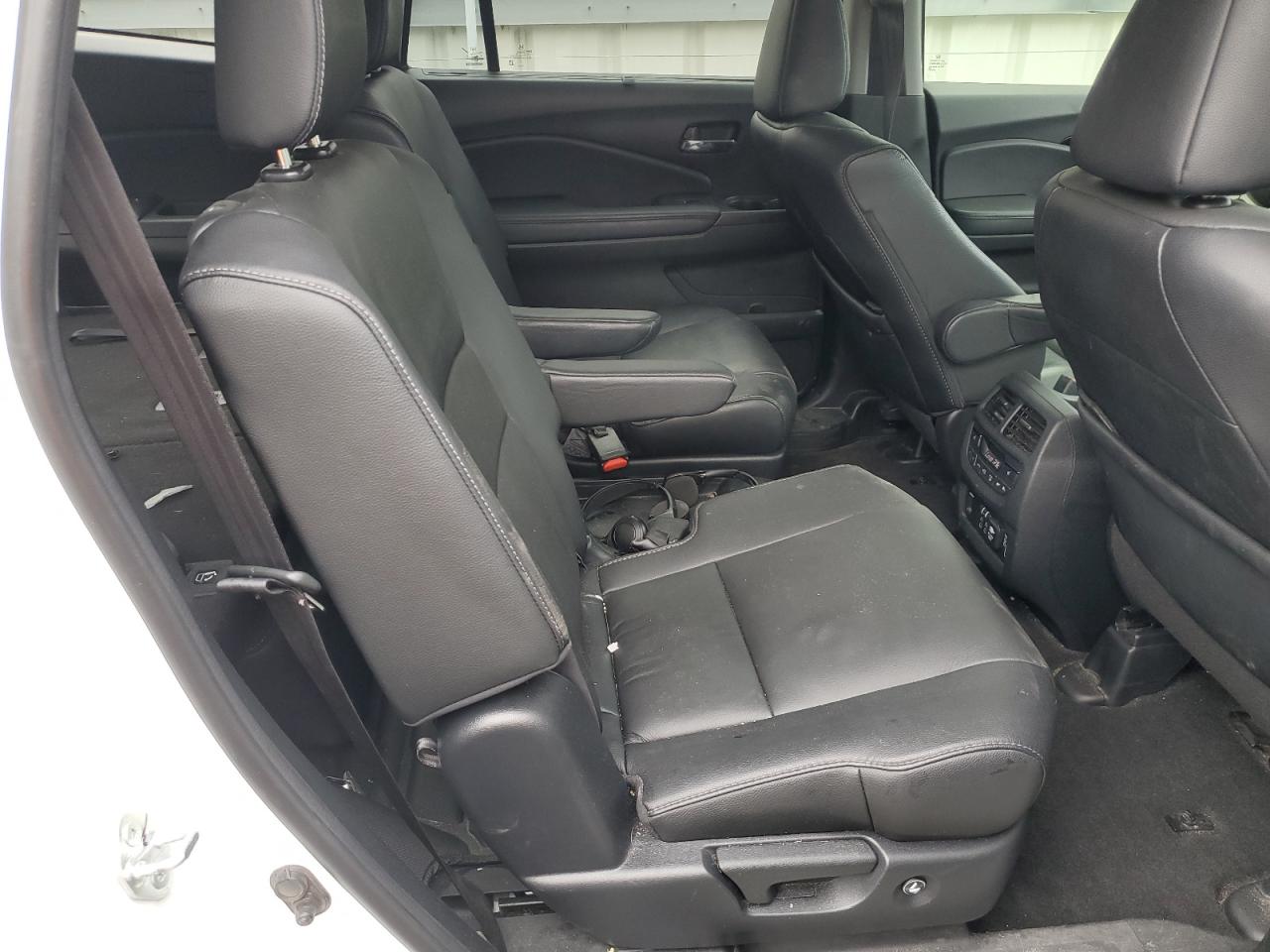 2022 Honda Pilot Touring VIN: 5FNYF5H64NB003998 Lot: 82384215