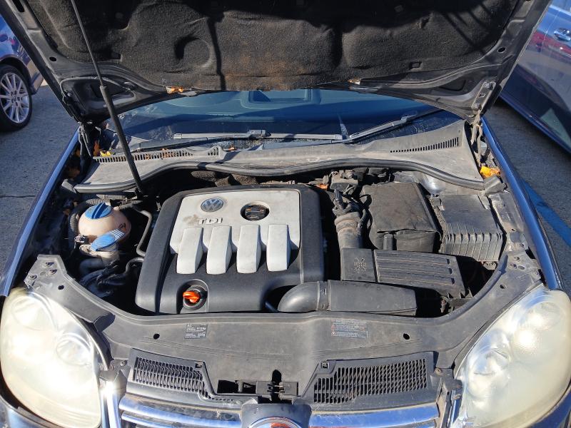 2009 VOLKSWAGEN JETTA SPORT TDI 