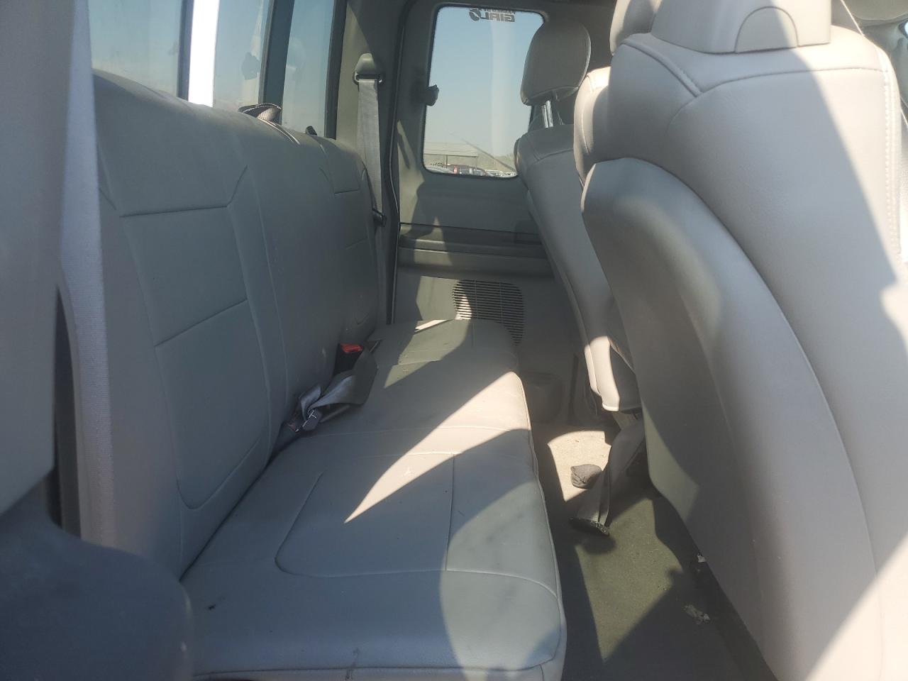2004 Ford F350 Srw Super Duty VIN: 1FTSX31P84EC94399 Lot: 86291235