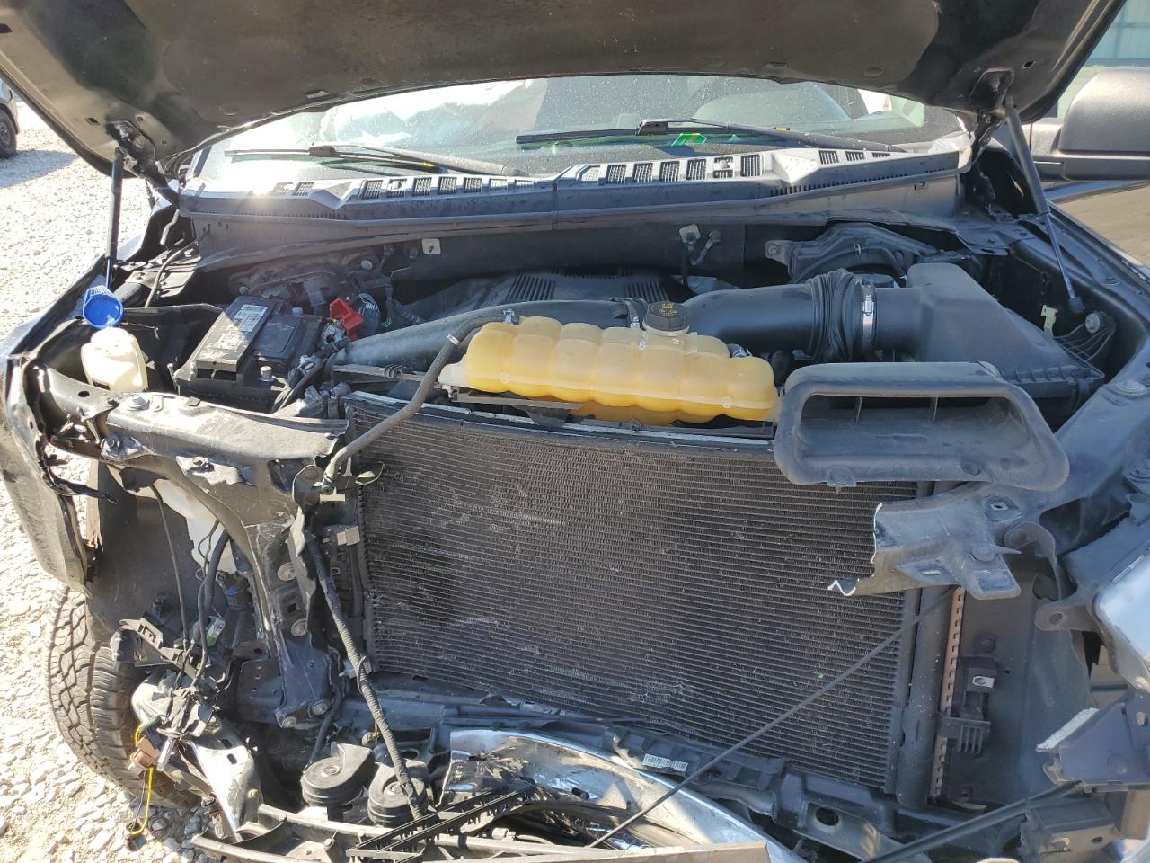 2018 Ford F150 Supercrew VIN: 1FTEW1EG2JFA15517 Lot: 82221145