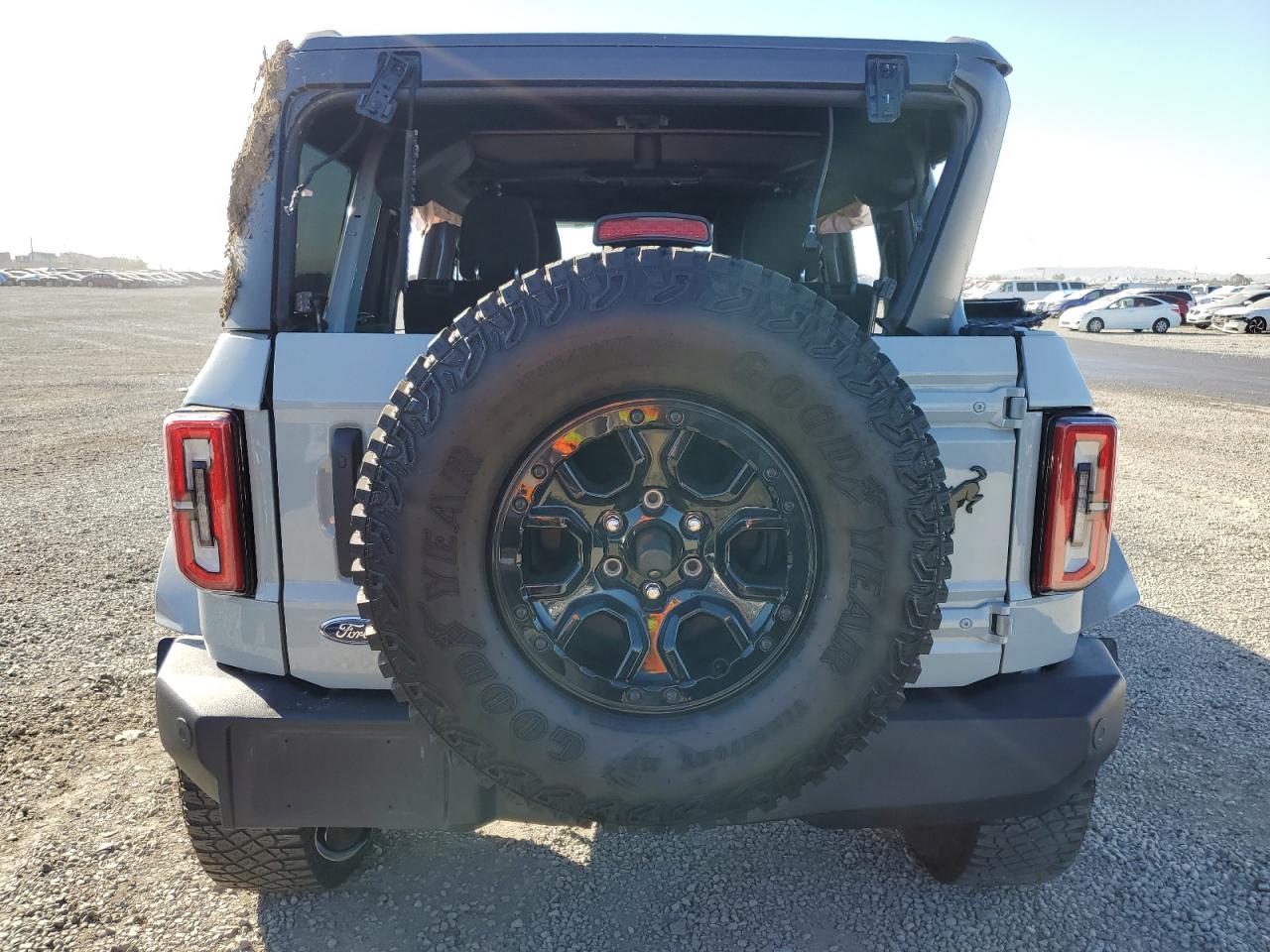 2023 Ford Bronco Base VIN: 1FMEE5DP5PLB46328 Lot: 90462985