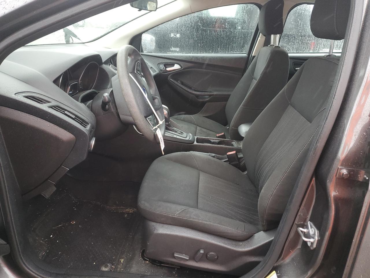 2015 Ford Focus Se VIN: 1FADP3F27FL381933 Lot: 89903855