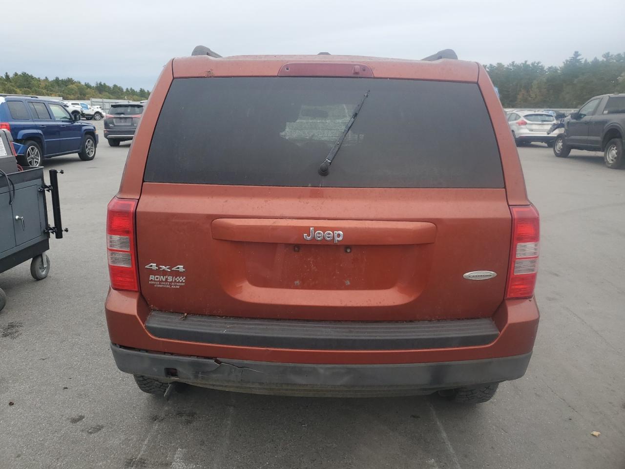 2012 Jeep Patriot Latitude VIN: 1C4NJRFB4CD570211 Lot: 82299415