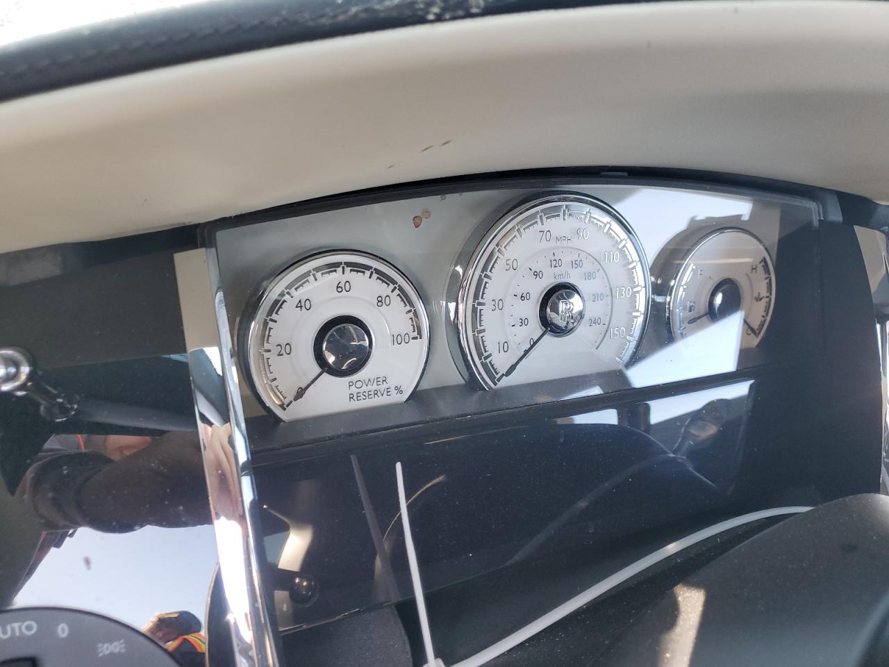 2017 Rolls-Royce Dawn VIN: SCA666D55HU102729 Lot: 90927055