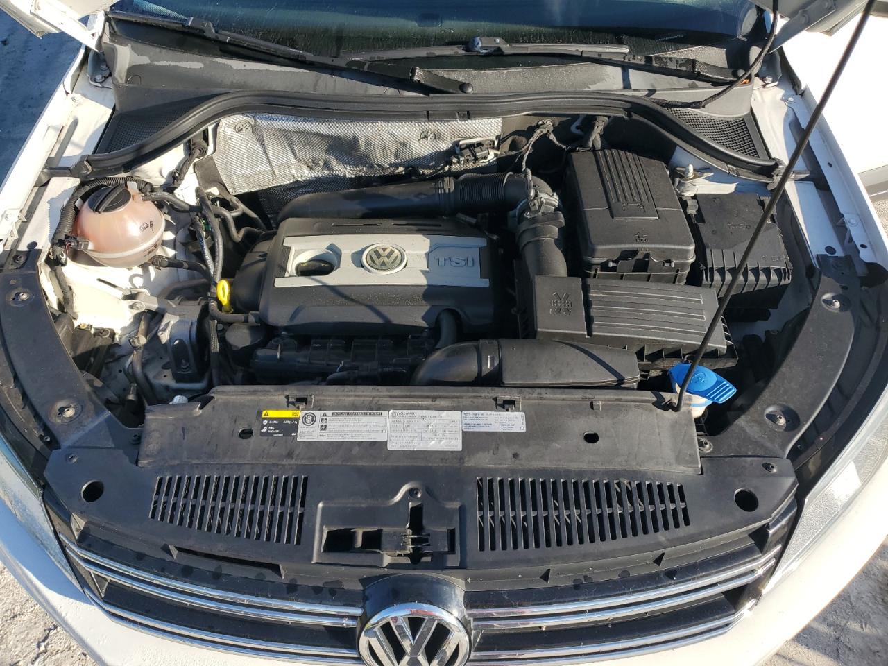 2016 Volkswagen Tiguan S VIN: WVGAV7AX5GW607184 Lot: 82444285