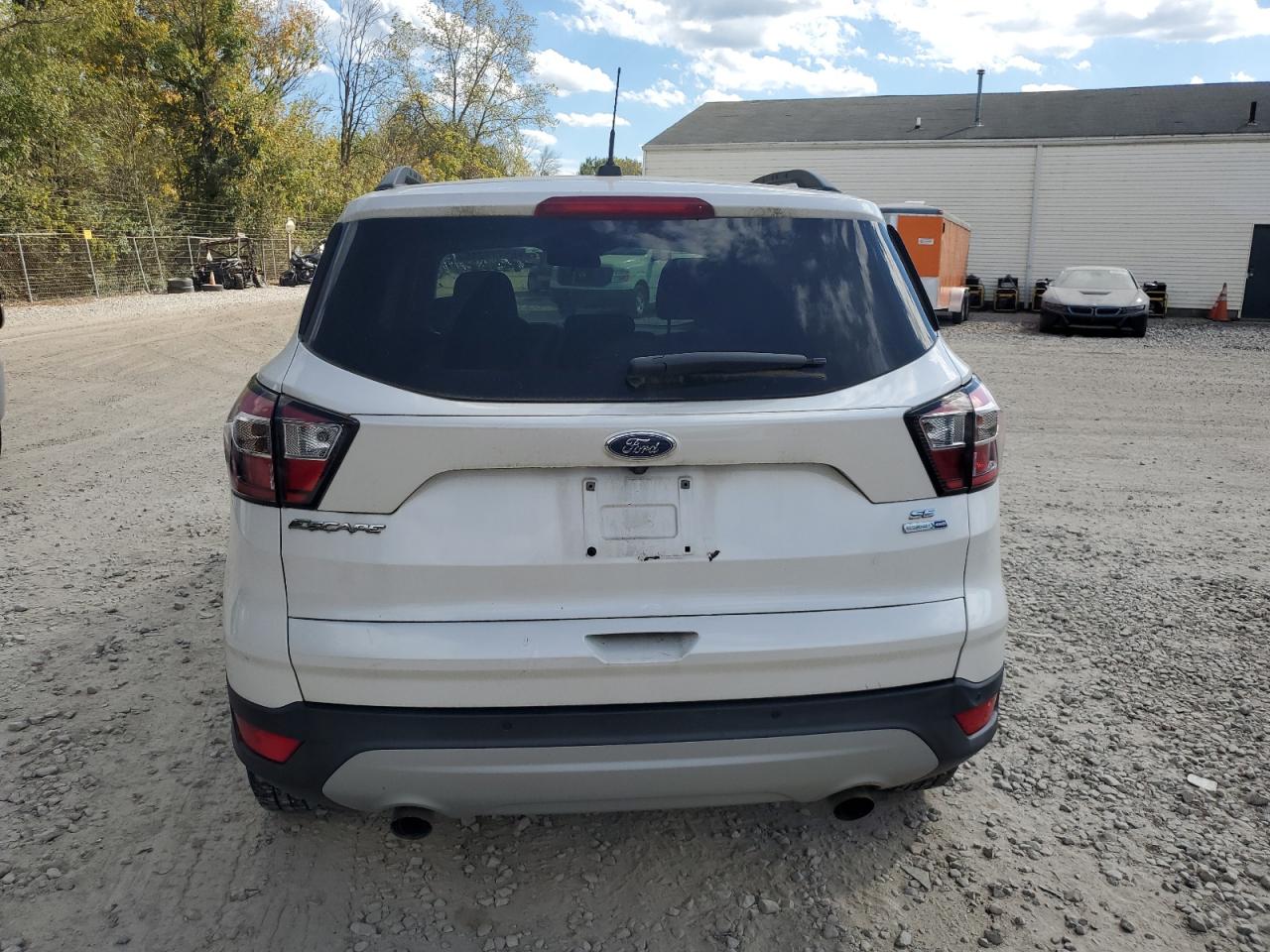 2017 Ford Escape Se VIN: 1FMCU9GD8HUE44516 Lot: 85727245