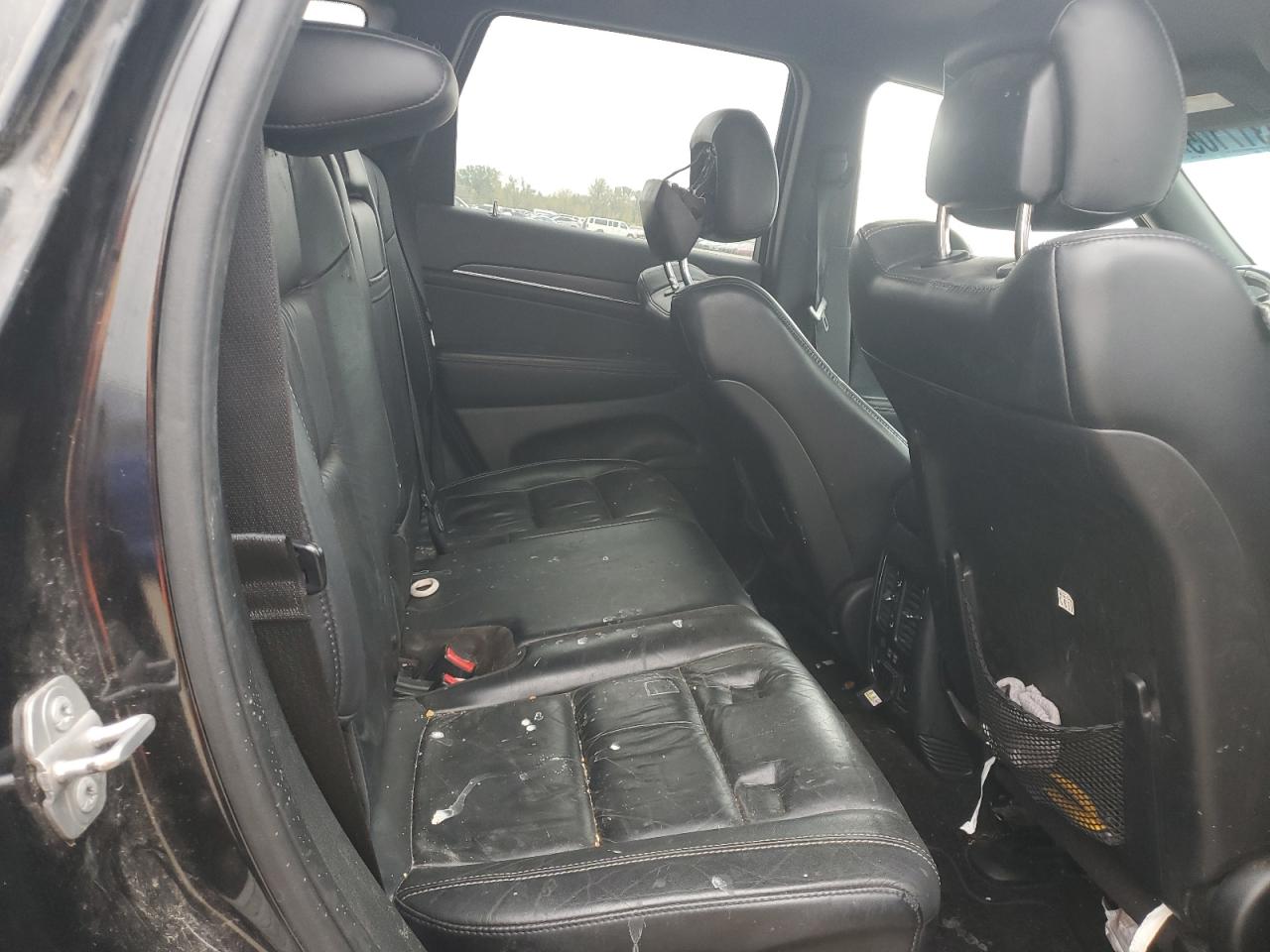 2015 Jeep Grand Cherokee Limited VIN: 1C4RJFBGXFC751745 Lot: 82317105