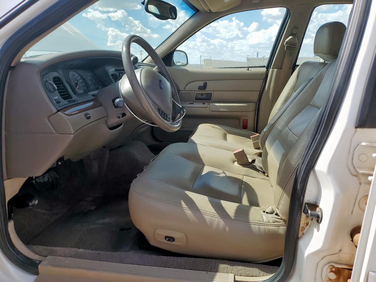 2003 Ford Crown Victoria Lx VIN: 2FAFP74WX3X138573 Lot: 81975595