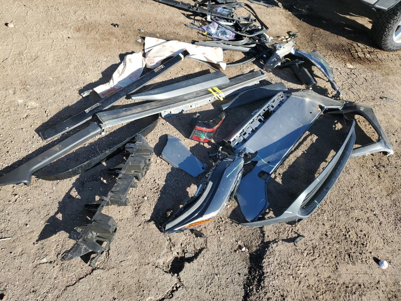 2024 Toyota Bz4X Xle VIN: JTMABACA8RA071284 Lot: 85931795