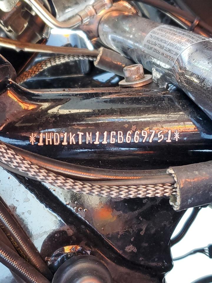 2016 Harley-Davidson Fltrxs Road Glide Special VIN: 1HD1KTM11GB669751 Lot: 84807475