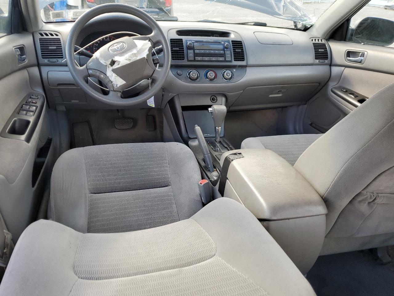 2005 Toyota Camry Le VIN: 4T1BE32K05U556010 Lot: 82381835