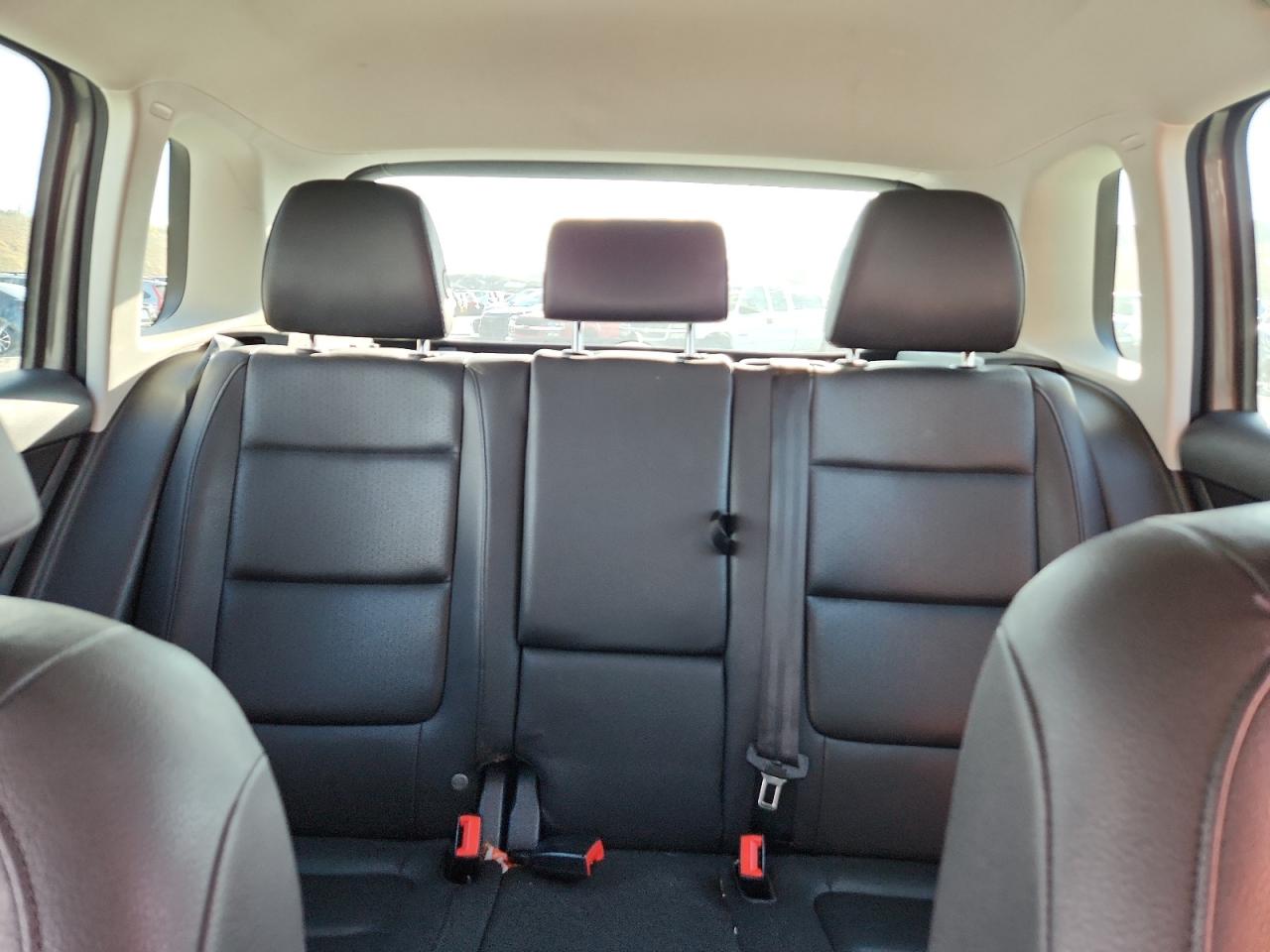 2015 Volkswagen Tiguan S VIN: WVGBV7AX6FW608010 Lot: 86710105