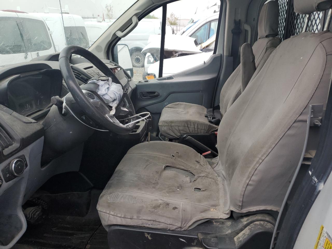 2015 Ford Transit 250 Delivery Van VIN: 1FTYR1ZM1FKA15723 Lot: 89545895