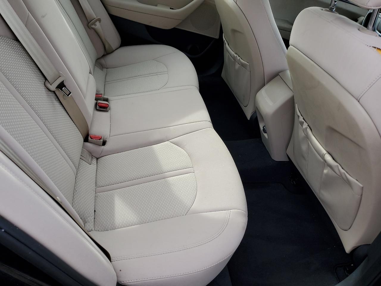 2017 Hyundai Sonata Se VIN: 5NPE24AF0HH556155 Lot: 82775995