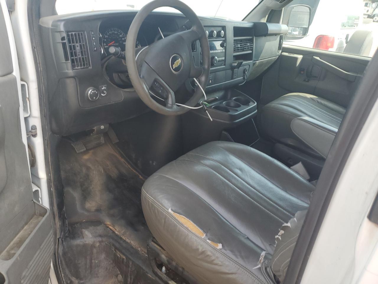 2017 Chevrolet Express G2500 VIN: 1GCWGAFF2H1116894 Lot: 85724245