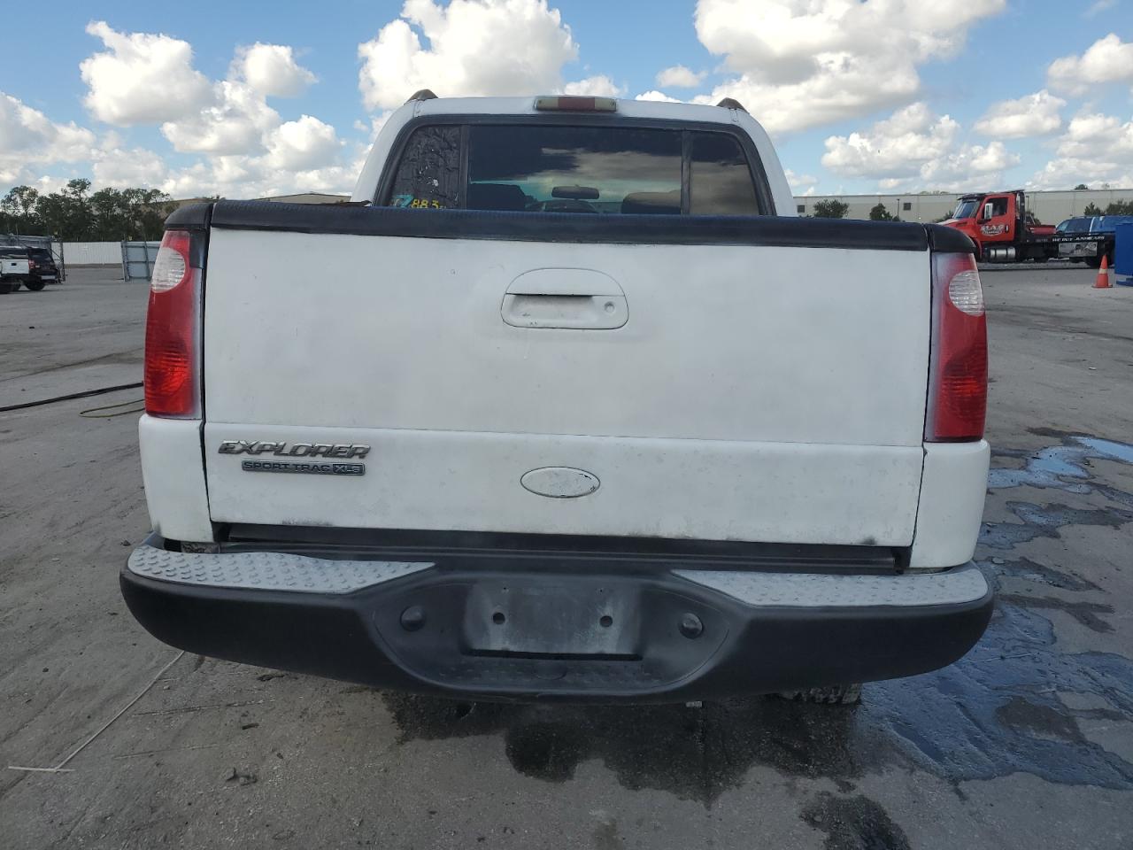 2004 Ford Explorer Sport Trac VIN: 1FMZU67K04UC04295 Lot: 81498245