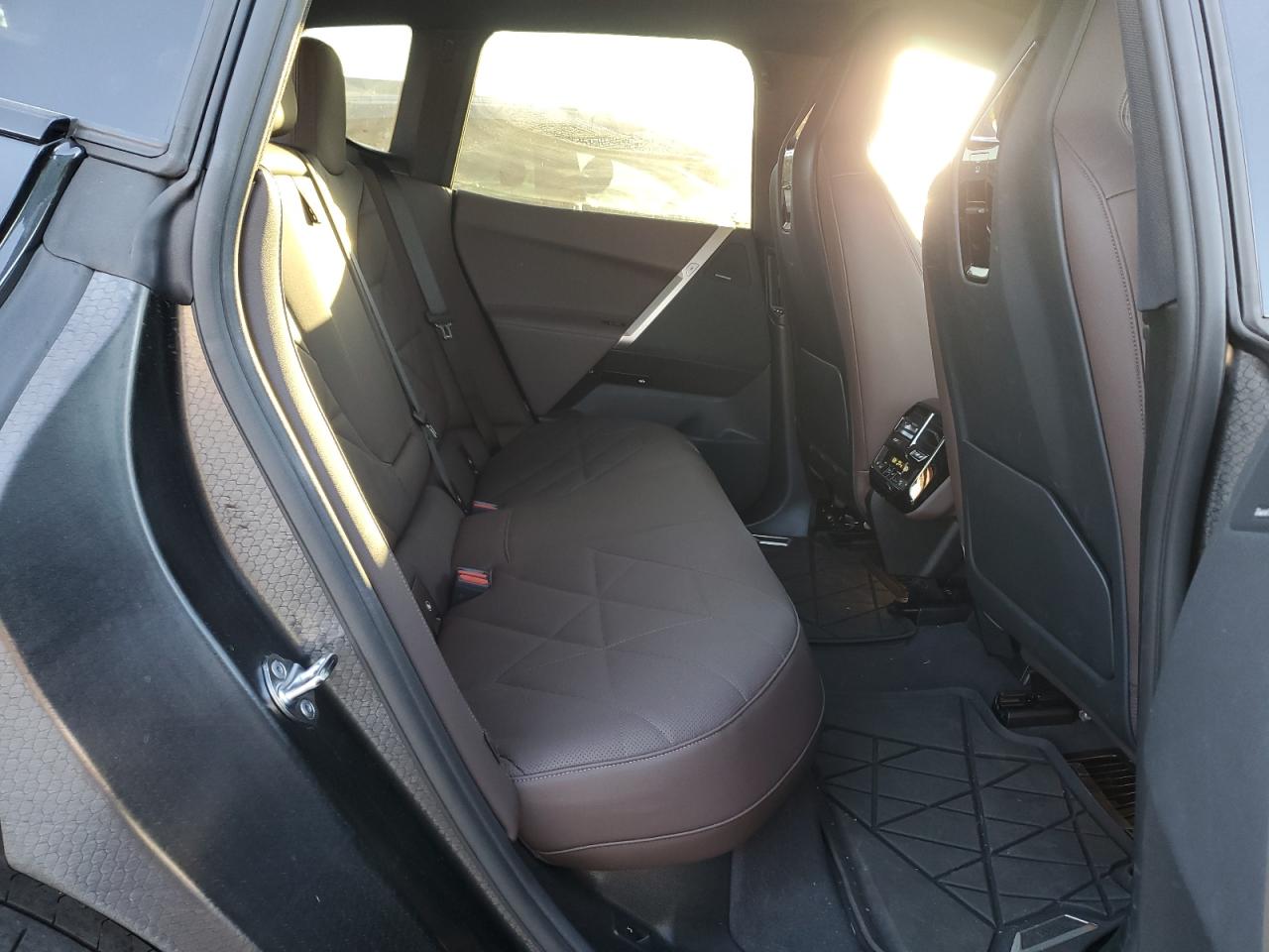 2024 BMW Ix xDrive50 VIN: WB523CF04RCR68182 Lot: 87116675