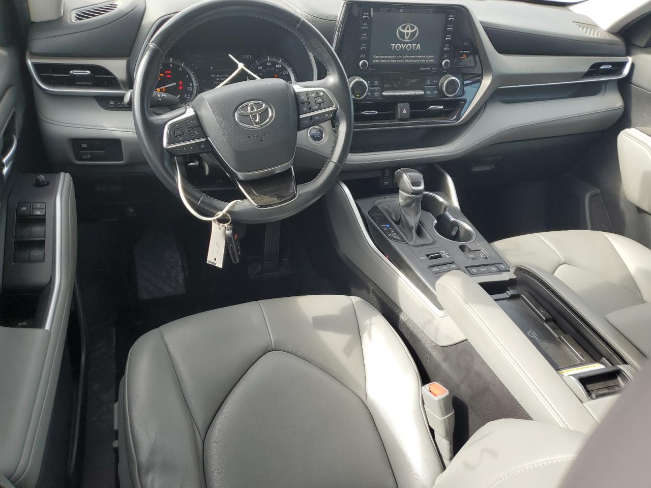 2021 Toyota Highlander Xle VIN: 5TDGZRBH7MS525717 Lot: 71792615