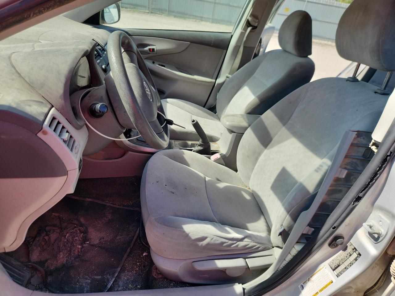 2009 Toyota Corolla Base VIN: JTDBL40E699035220 Lot: 86253565