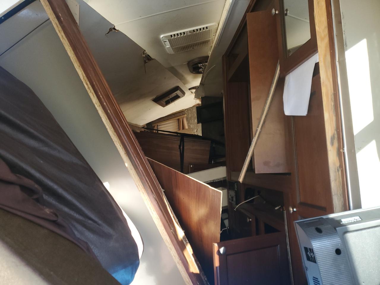 2015 Heartland North Trai - Camper VIN: 5SFNB3629FE290757 Lot: 84806205