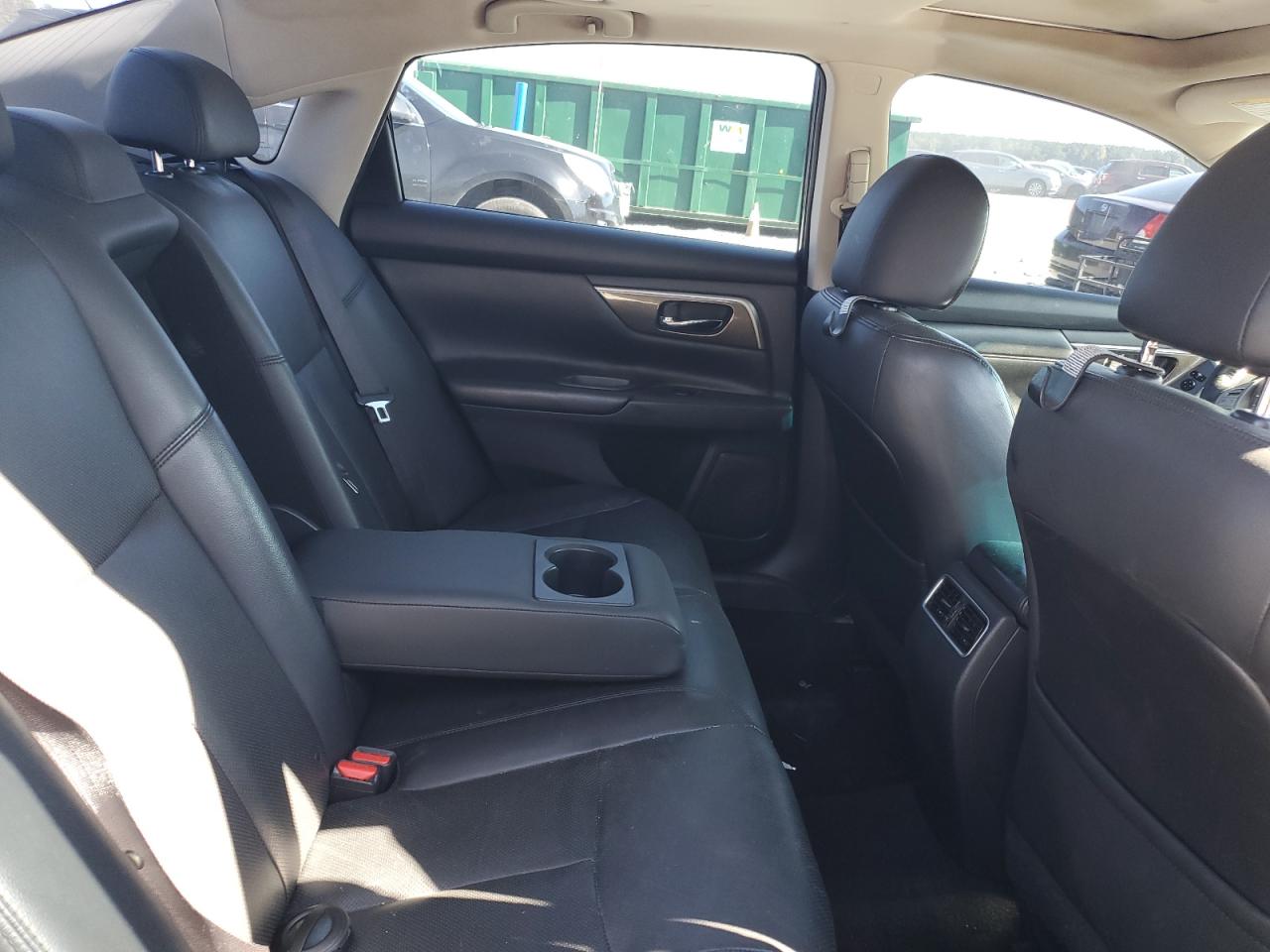 2015 Nissan Altima 2.5 VIN: 1N4AL3AP6FN397501 Lot: 84923975