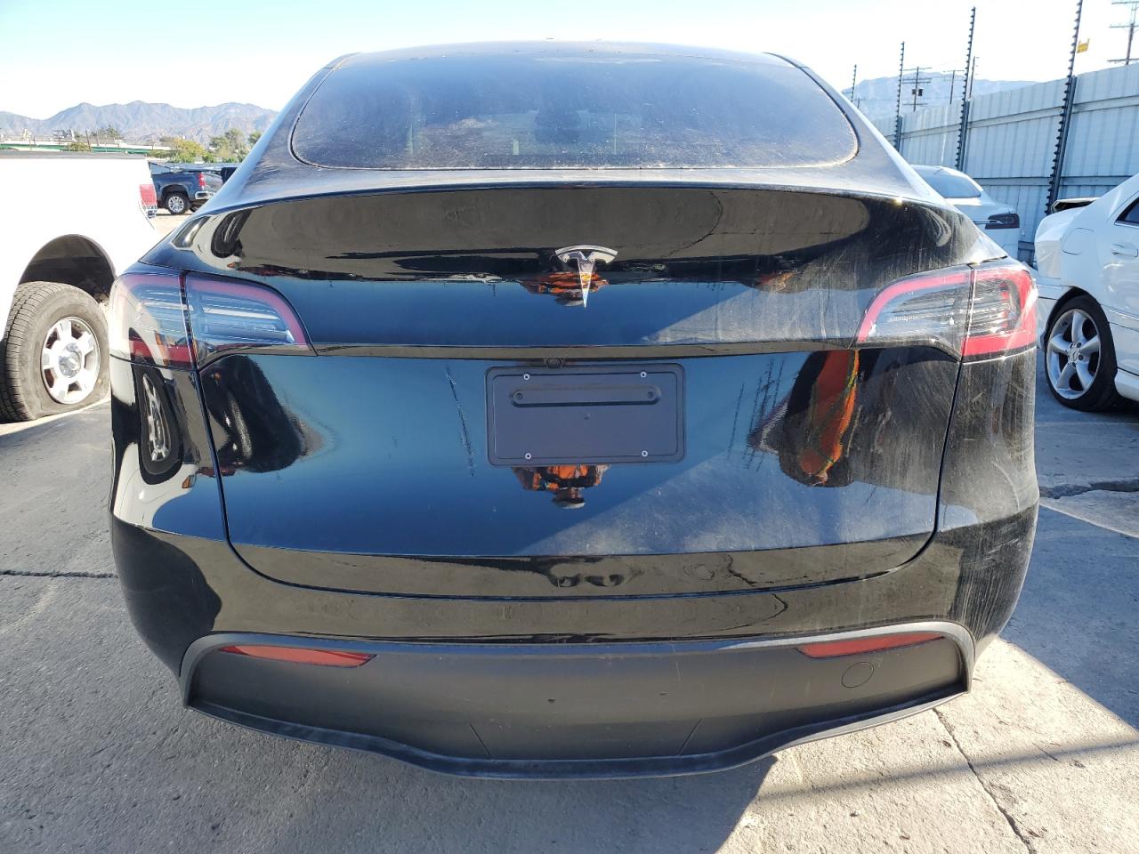 2025 Tesla Model Y VIN: 7SAYGDED7SF313426 Lot: 85357905