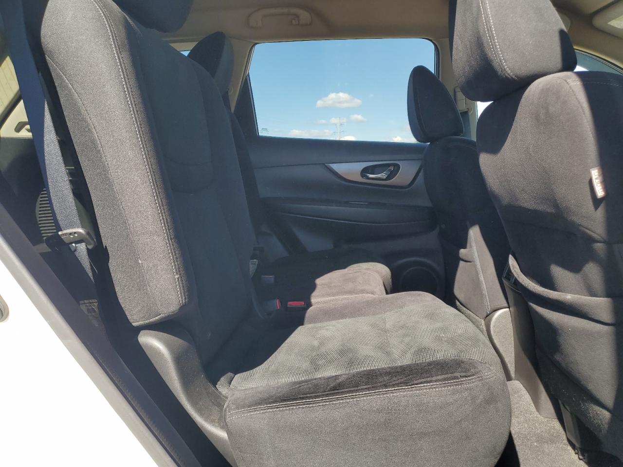 2014 Nissan Rogue S VIN: 5N1AT2MT9EC760540 Lot: 85882825