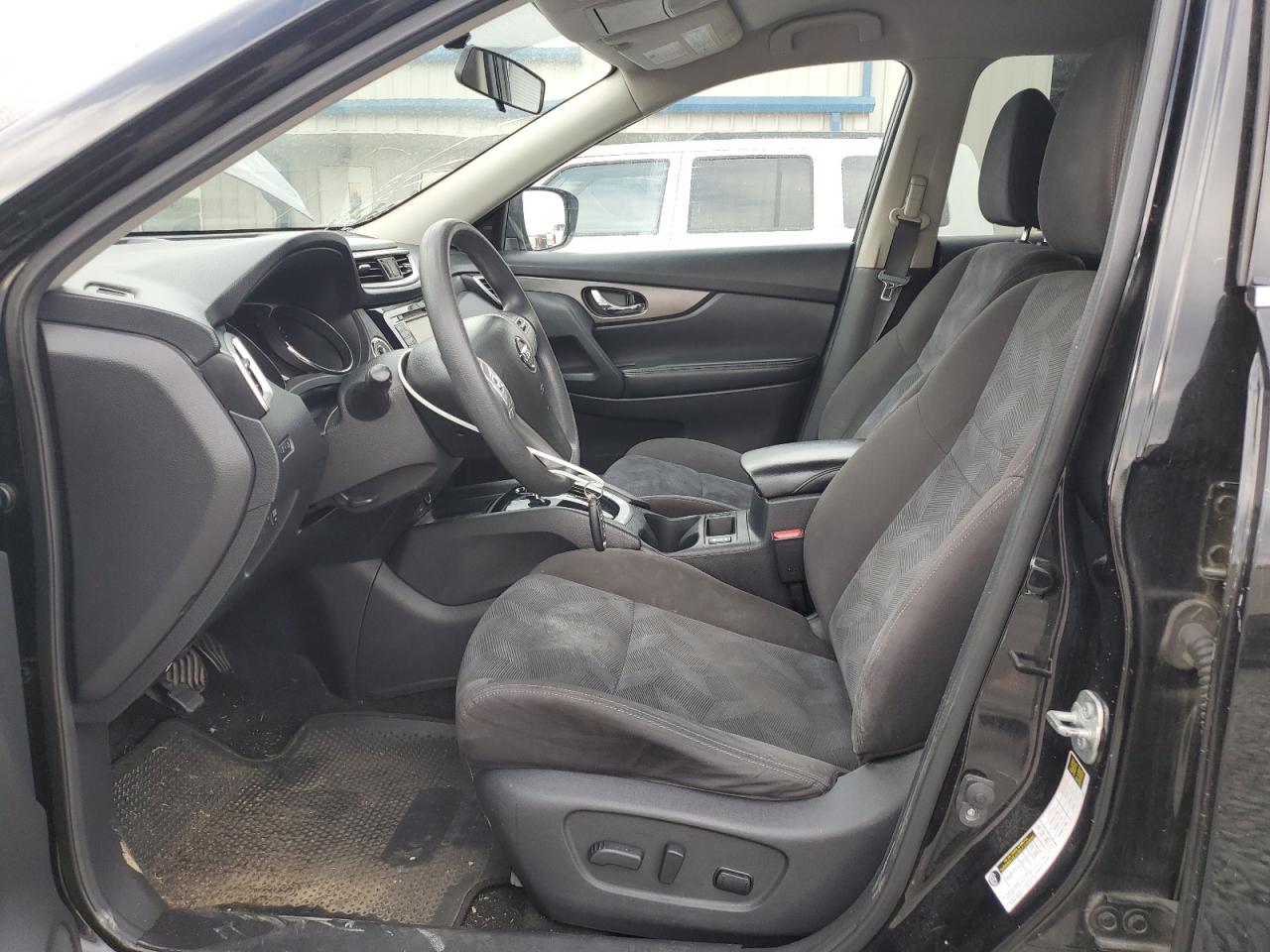 2015 Nissan Rogue S VIN: KNMAT2MT8FP509409 Lot: 85859425