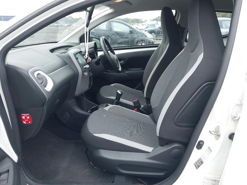 2020 TOYOTA AYGO X-PLAY TSS VVT-I 