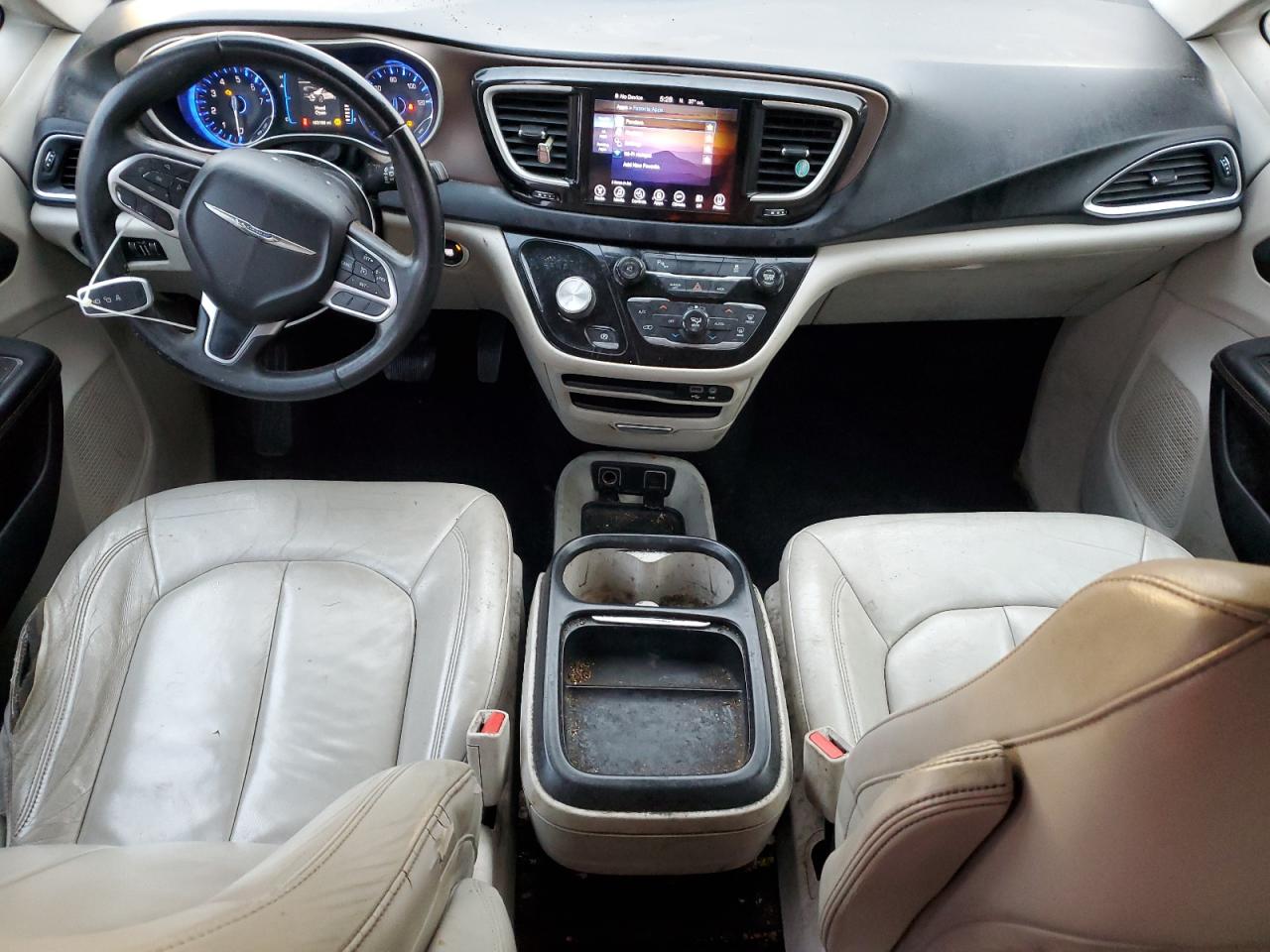 Pacif Trg+ Tourng Pls VIN: 2C4RC1BG8HR537330 Lot: 90695885