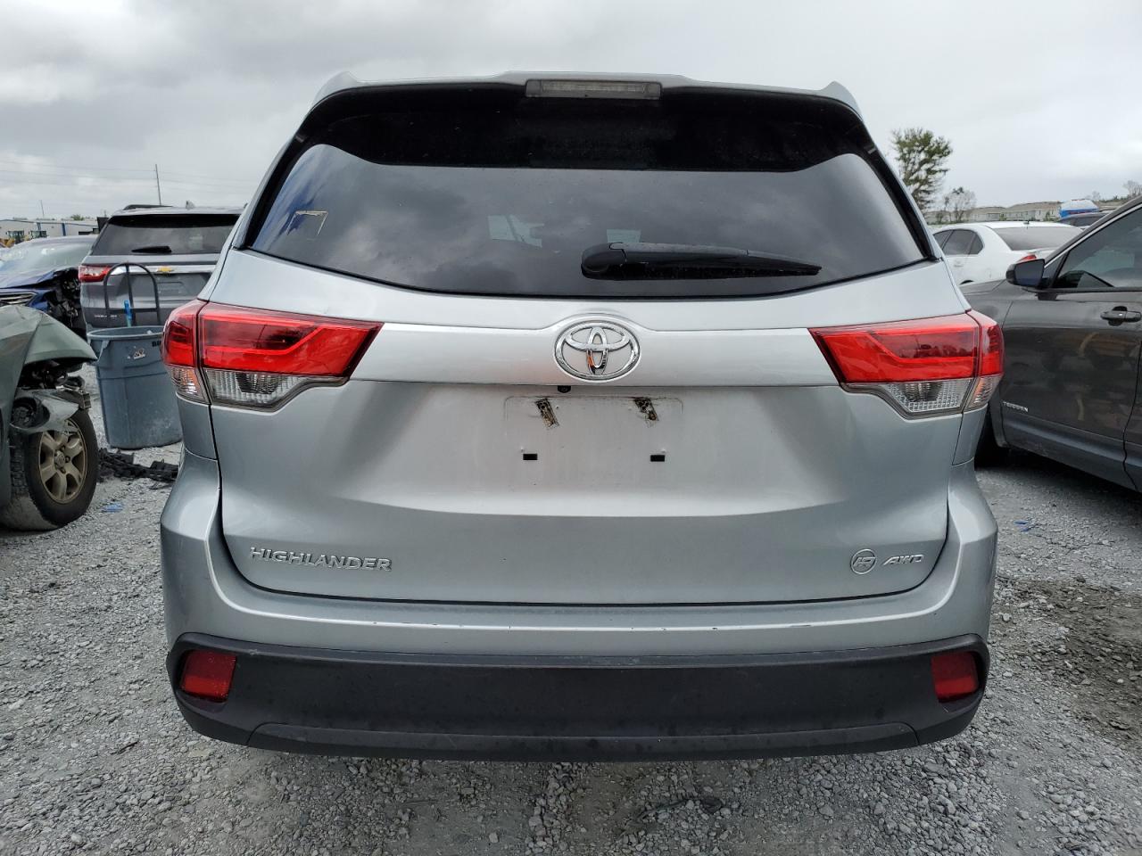 2019 Toyota Highlander Le VIN: 5TDBZRFH4KS937868 Lot: 85517835