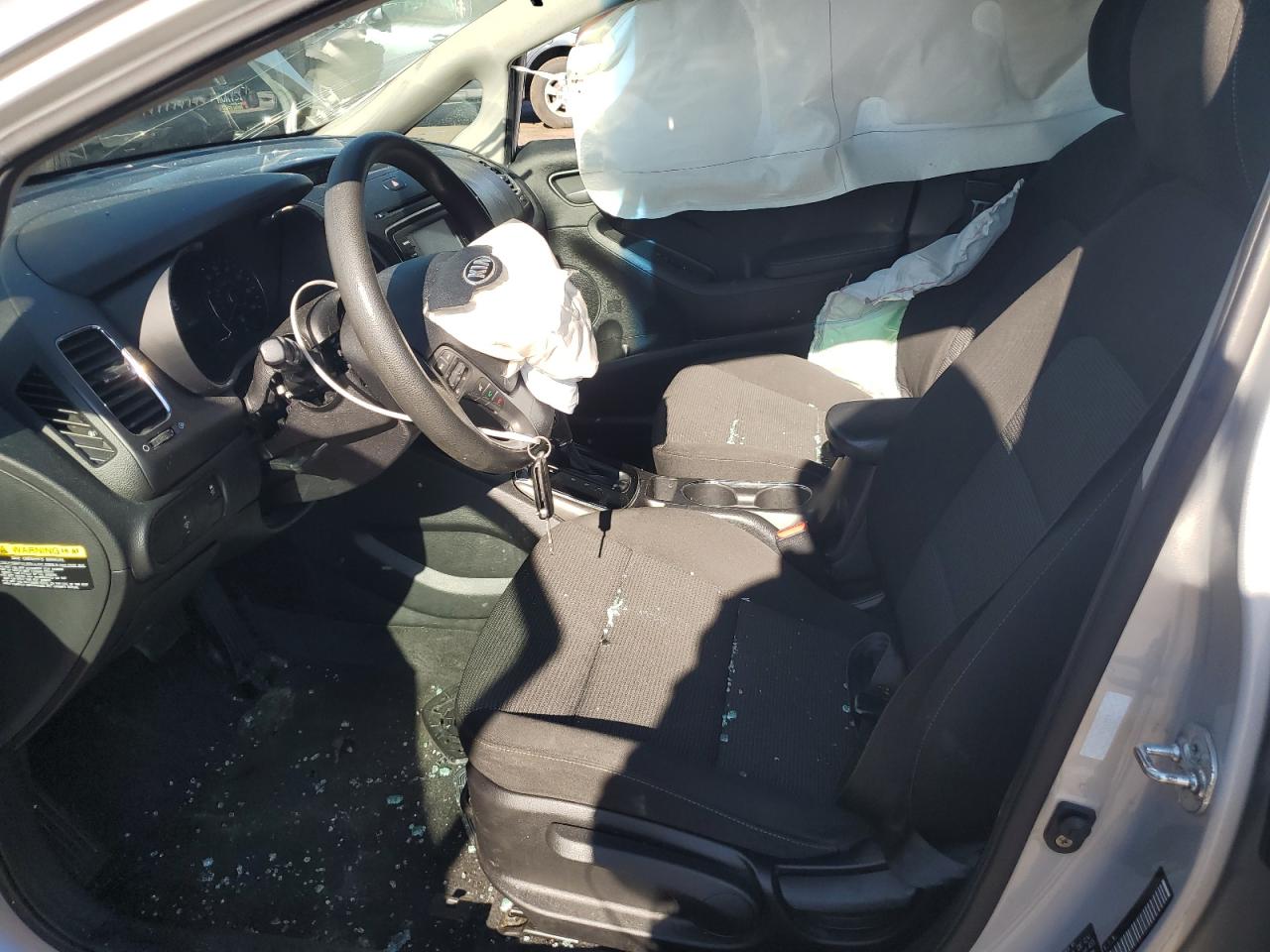 2018 Kia Forte Lx VIN: 3KPFK4A79JE274118 Lot: 82549755