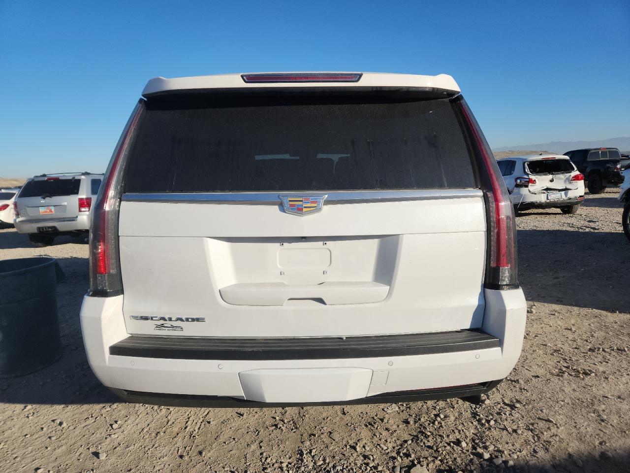 2016 Cadillac Escalade Platinum VIN: 1GYS4DKJ2GR372465 Lot: 87129825