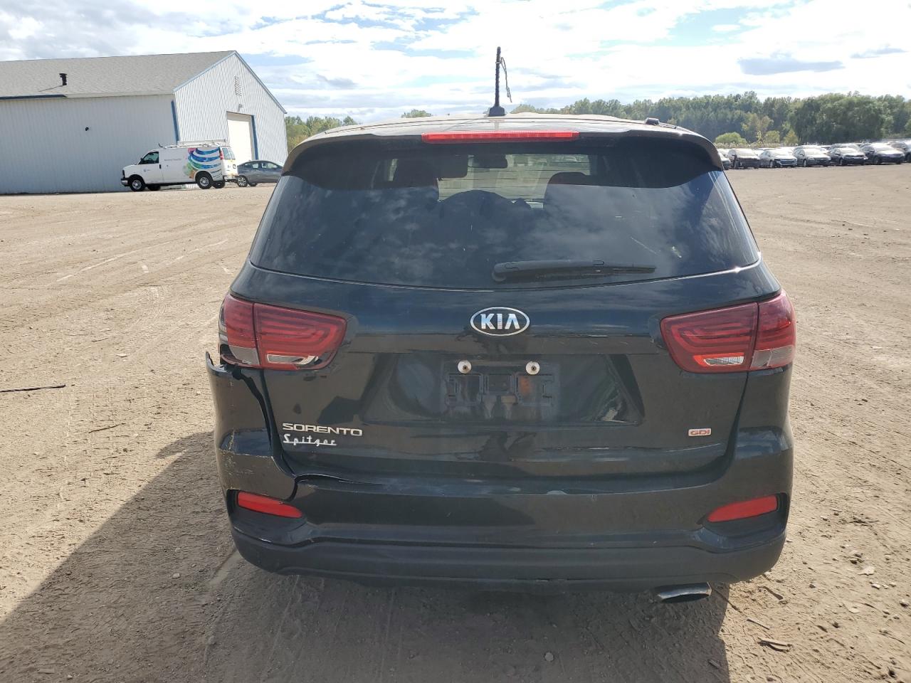 2019 Kia Sorento L VIN: 5XYPG4A37KG575865 Lot: 82275785