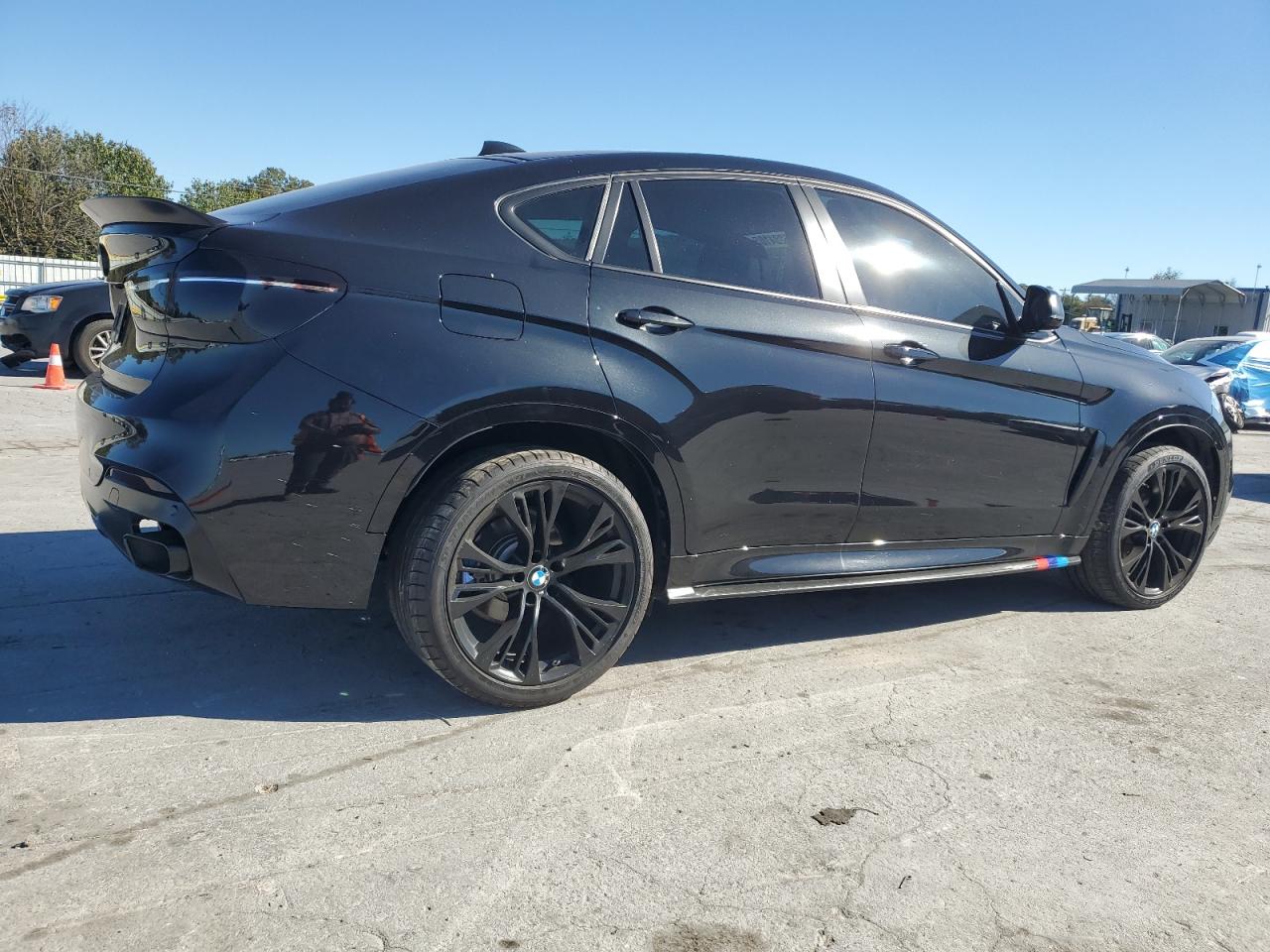 Фото: 5UXKU2C57J0X51452