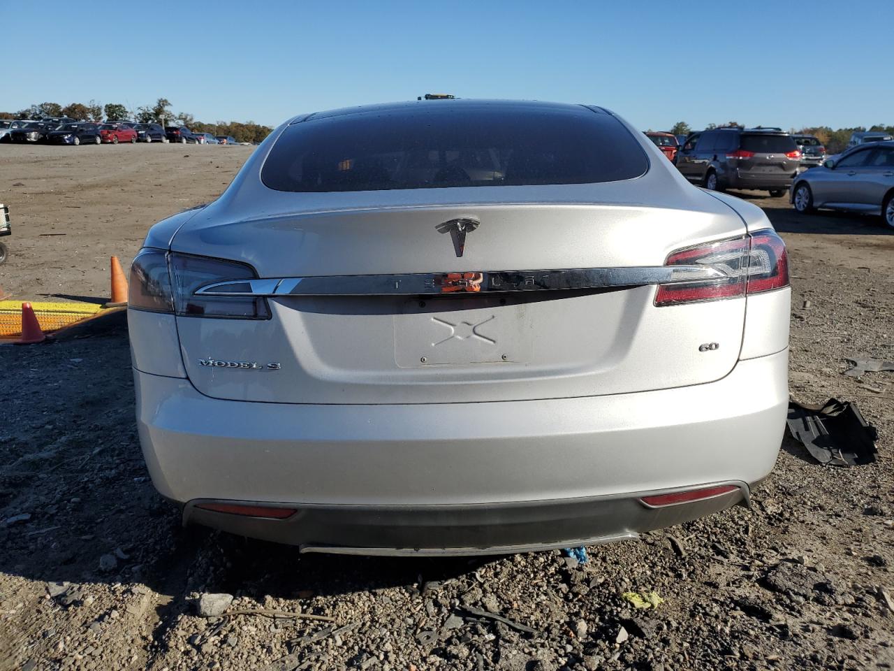 2013 Tesla Model S VIN: 5YJSA1CG8DFP09688 Lot: 89616545