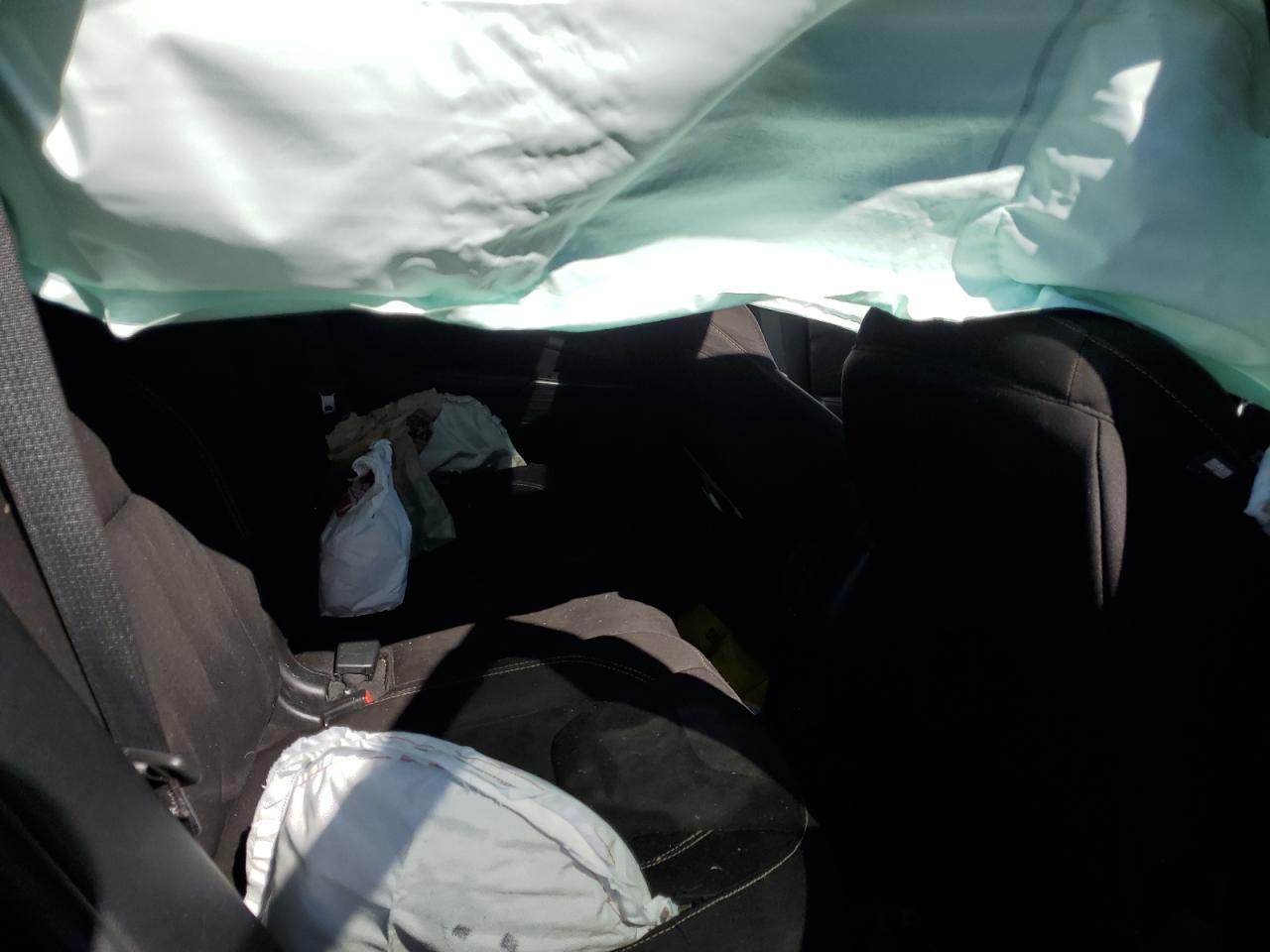 2015 Jeep Cherokee Latitude VIN: 1C4PJLCB4FW766717 Lot: 82646165