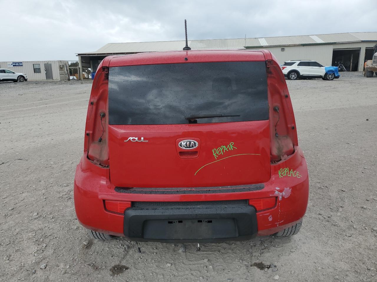 2010 Kia Soul + VIN: KNDJT2A28A7119589 Lot: 82250965