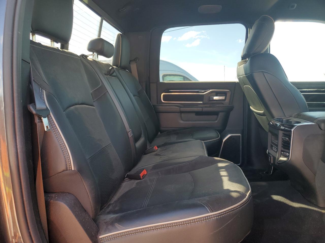 2020 Ram 2500 Laramie VIN: 3C6UR5KL4LG173975 Lot: 80981485
