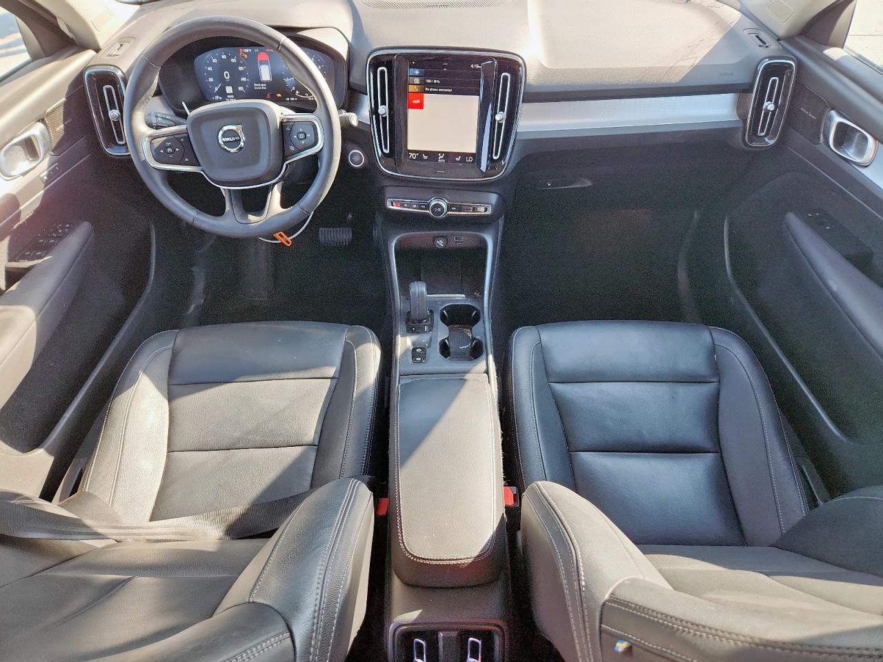 2021 Volvo Xc40 T5 Momentum VIN: YV4162UK0M2447154 Lot: 85842665