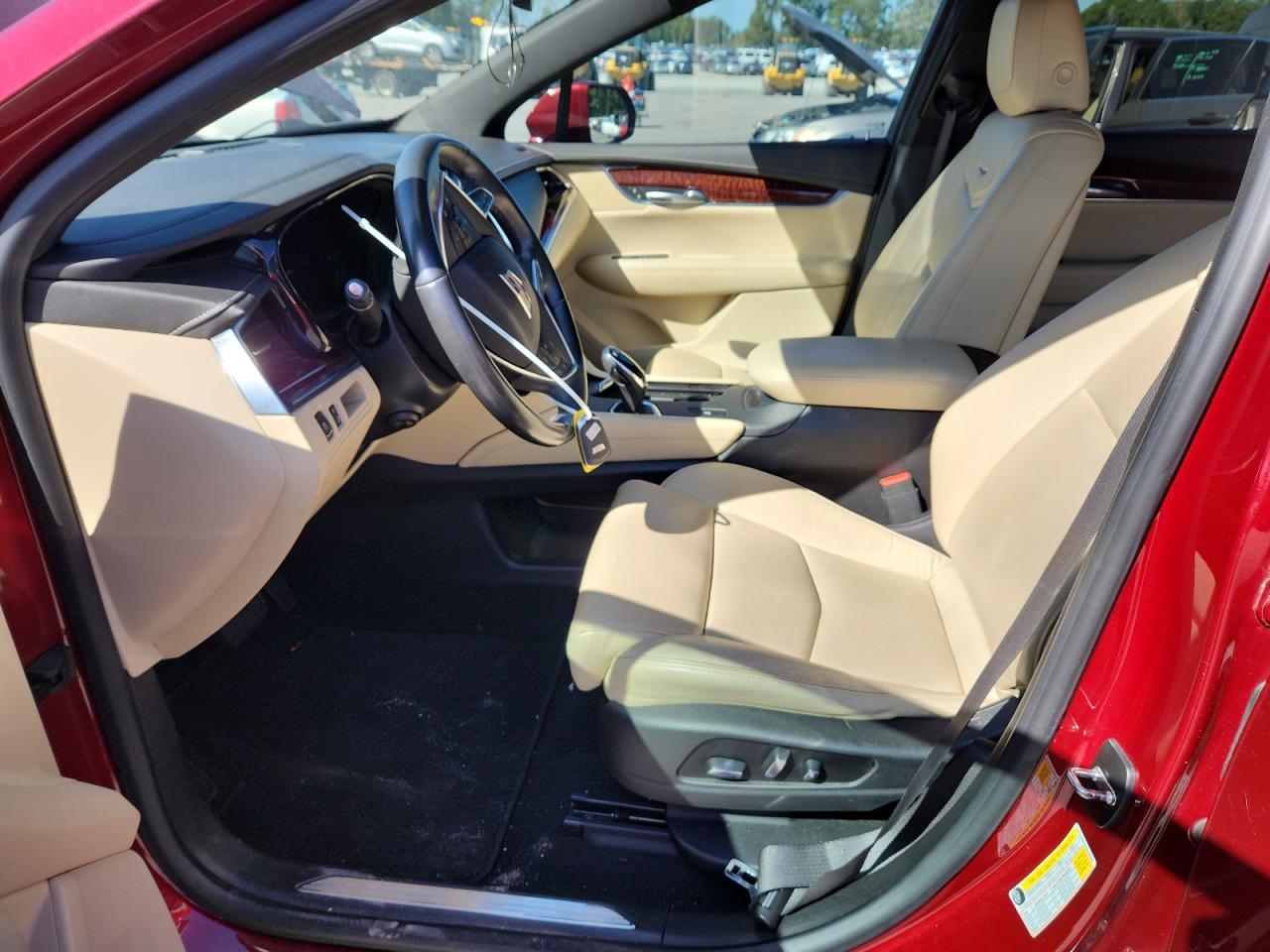 2017 Cadillac Xt5 Luxury VIN: 1GYKNBRS6HZ205429 Lot: 81985325