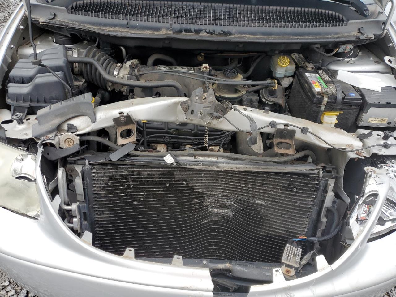 2004 Chrysler Town & Country Touring VIN: 2C4GP54L34R577287 Lot: 90469735