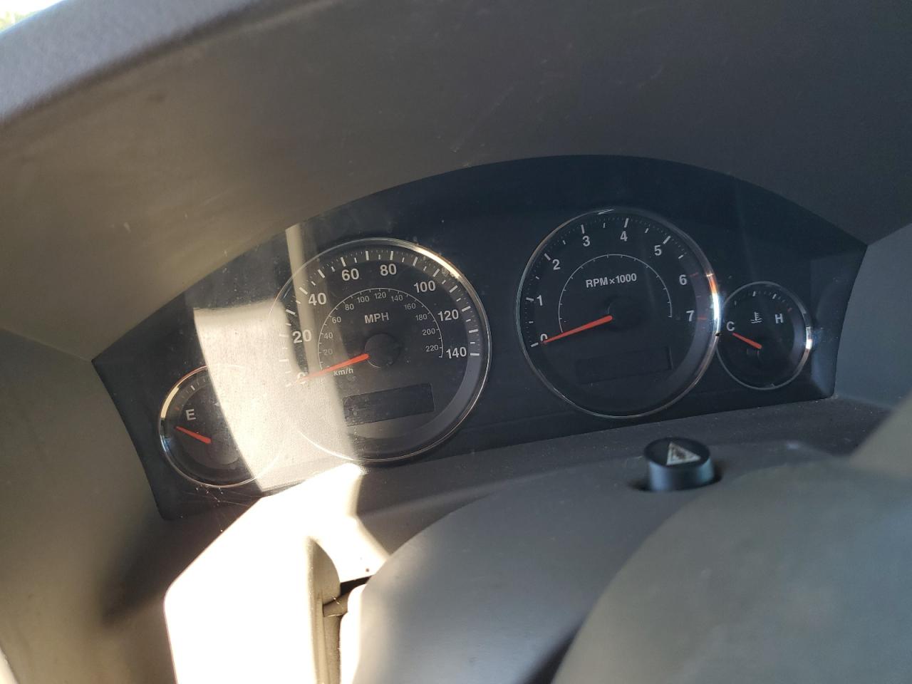 2006 Jeep Commander VIN: 1J8HG48N86C221450 Lot: 81453055