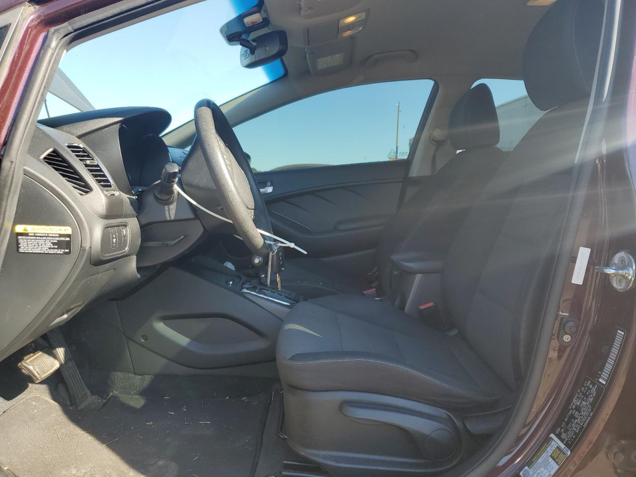 2018 Kia Forte Lx VIN: 3KPFL4A78JE181927 Lot: 85910165