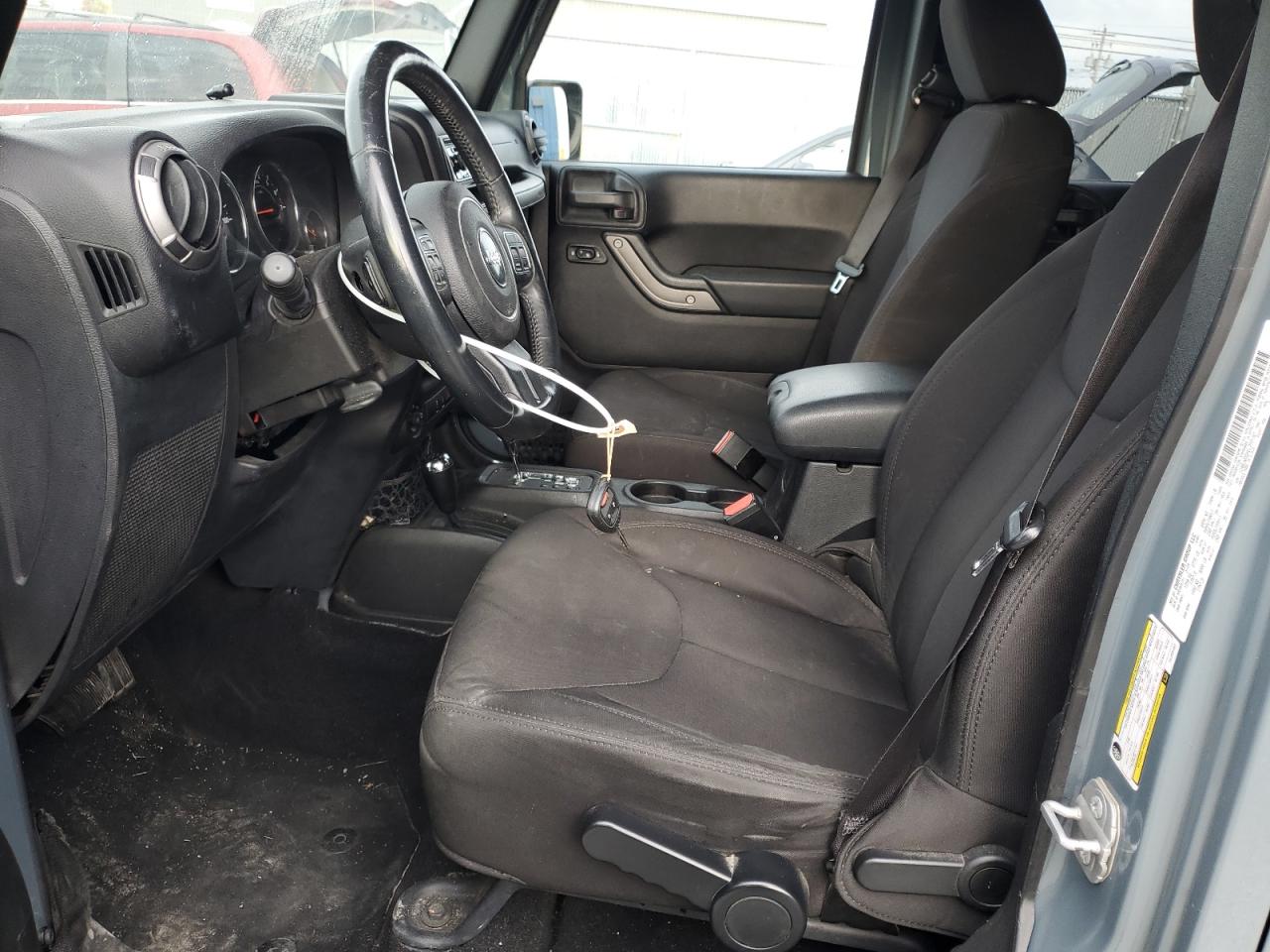 2014 Jeep Wrangler Unlimited Sport VIN: 1C4BJWDGXEL250187 Lot: 86255405