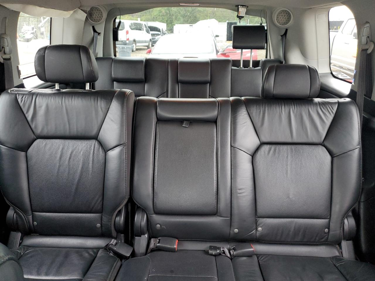 2011 Honda Pilot Touring VIN: 5FNYF4H96BB061112 Lot: 82473985