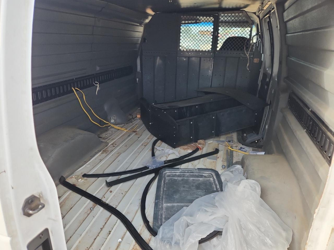 2002 Ford Econoline E150 Van VIN: 1FTRE14W02HB78640 Lot: 87234745